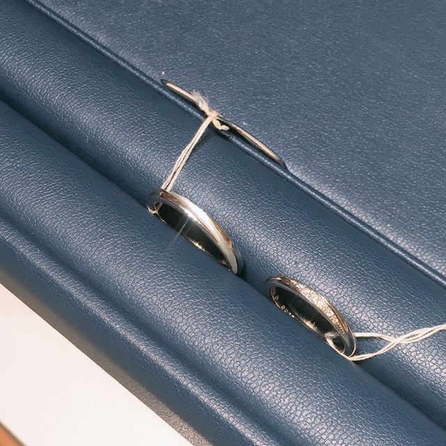 【銀座ダイヤモンドシライシの口コミ】 購入した指輪はブーケ。
この指輪に込められている思いやテーマも素敵だっ…