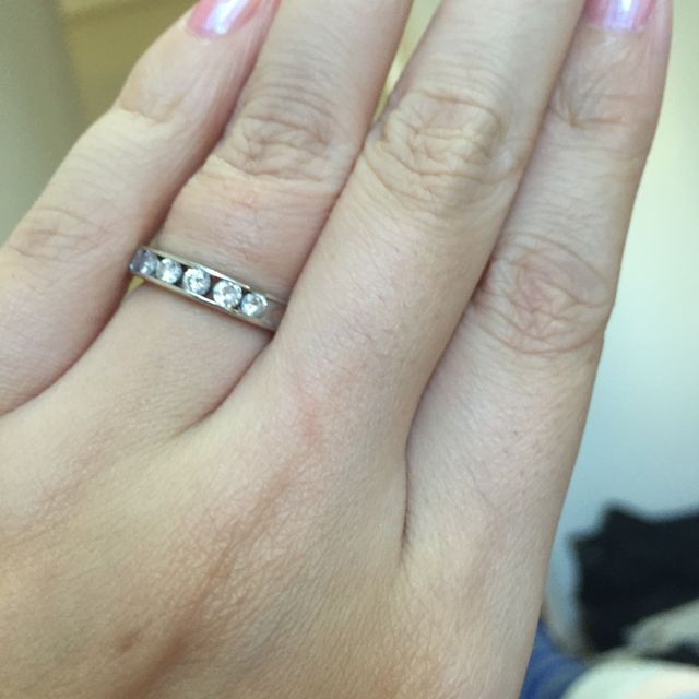 【日本ダイヤモンド貿易の口コミ】 毎日つけるものなので、ダイヤモンドいりがよかった。ダイヤモンドがとれ…