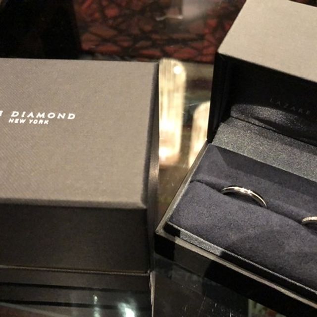 【ラザール ダイヤモンド(LAZARE DIAMOND)の口コミ】 デザインがシンプルで、でもキラキラ感がほしくて色々なブランドを公式サ…