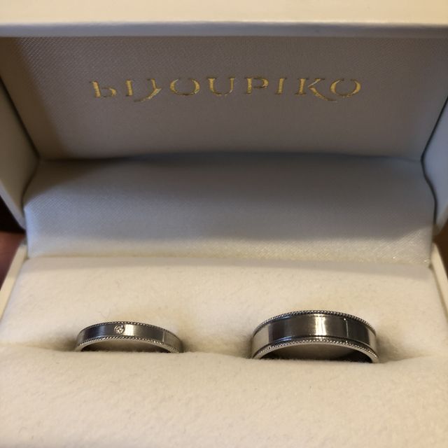 【BIJOUPIKO(ビジュピコ)の口コミ】 いろんなお店で探していましたが、主人がデザインにとても凝っていたので…