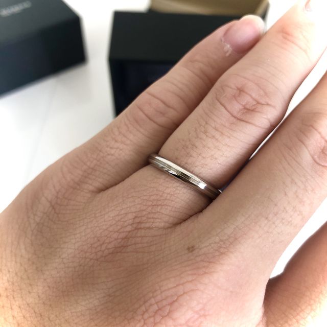 【ラザール ダイヤモンド(LAZARE DIAMOND)の口コミ】 奥さんがアプローズを気に入り、それに合わせる形でアプローズの新郎用に…