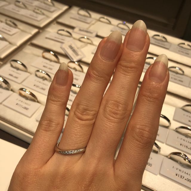 【アイプリモ(I-PRIMO)の口コミ】 ダイヤが見える位置にズラっと付いているので、とても煌びやかでゴージャ…