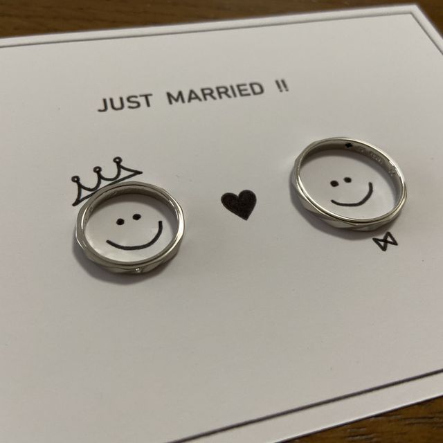 【Something Blue(サムシングブルー)の口コミ】 私の希望はゼブラ柄でしたが、旦那さんは仕事に響かないよう、なるべくシ…