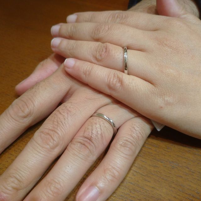 【TRECENTI(トレセンテ)の口コミ】 小さいダイヤが沢山ついたデザインの方が、ブライダルカウンターで見せて…