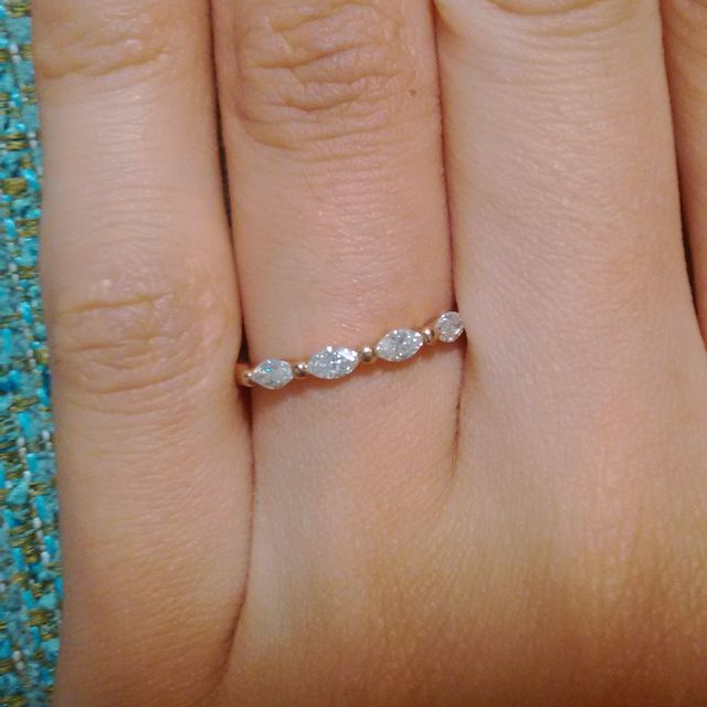 【ete(エテ)の口コミ】 婚約指輪は豪華なものもあこがれましたが、せっかくの指輪だから普段もつ…