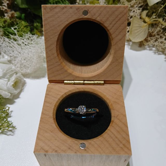 【SORA(ソラ)の口コミ】 一般的な指輪とは違って発色ができるジルコニウムという素材を使った指輪…