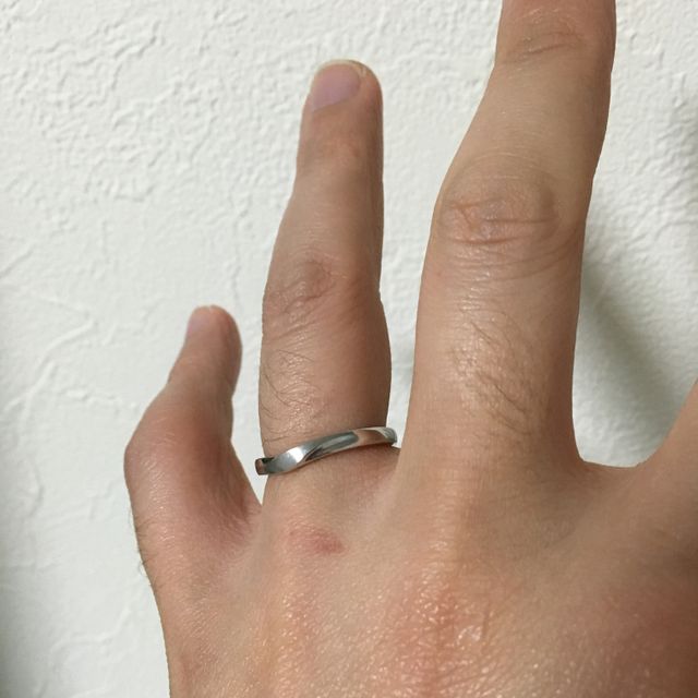 【銀座ダイヤモンドシライシの口コミ】 二人で試着しに行き、互いに気に入ったので購入しました。今まで、指輪な…