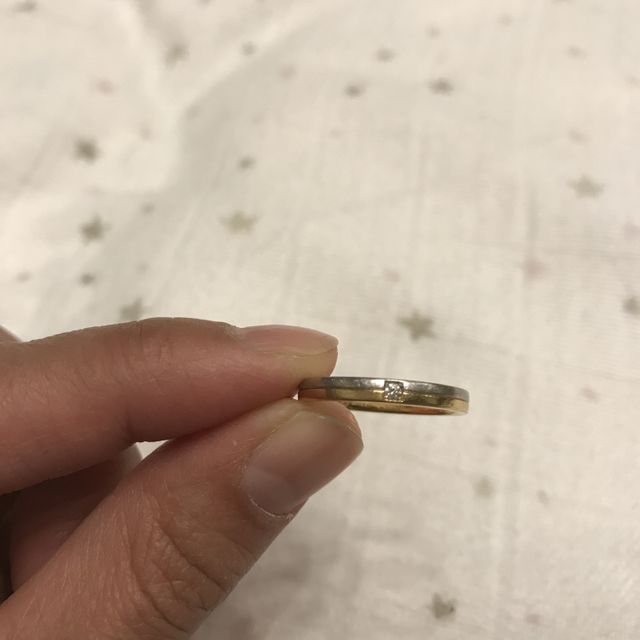 【ラザール ダイヤモンド(LAZARE DIAMOND)の口コミ】 プラチナの指輪と、ゴールドの指輪とどちらにしようかと悩んでいました。
…