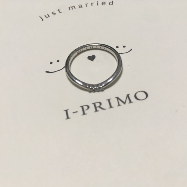 【アイプリモ(I-PRIMO)の口コミ】 デザインは華奢なシンプルで細身のものを探していました。主人は太めのリ…