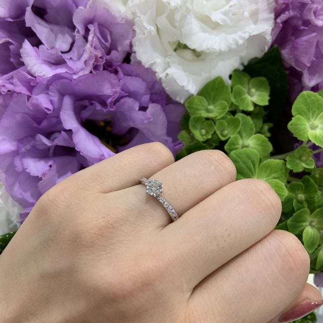 【宝寿堂(ほうじゅどう)の口コミ】 価格が非常に安く、品質やデザイン性も高いこと。0.4カラットで24万円でし…