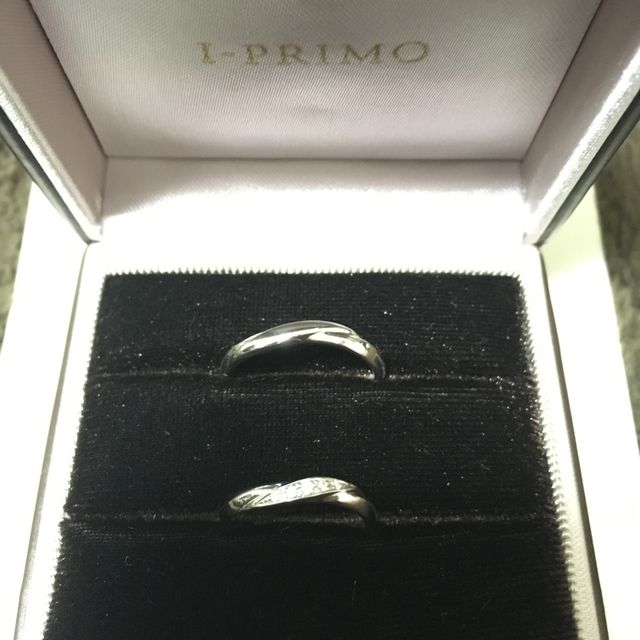 【アイプリモ(I-PRIMO)の口コミ】 エッジ加工してあるので文字を書く時や、グーパーして握ったときに指輪が…