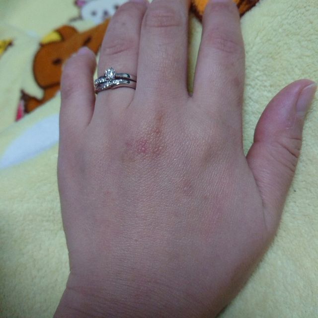 【アイプリモ(I-PRIMO)の口コミ】 指が太くて短いので指輪は似合わないと思っていましたが、ウェーブデザイ…