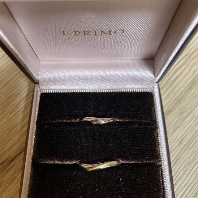 【アイプリモ(I-PRIMO)の口コミ】 形がとても綺麗で指が綺麗に見えます。差し色のピンクゴールドと、くすん…