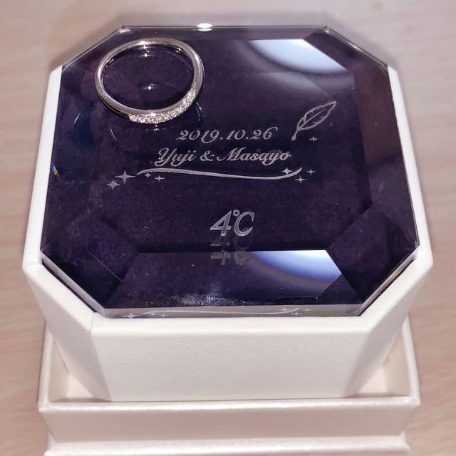 【4℃ BRIDAL(ヨンドシーブライダル)の口コミ】 以前から気になっていて、今回見学だけでもさせて頂こうと思い、行かせて…