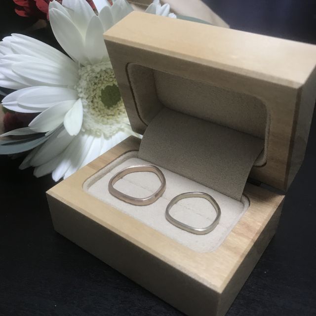 【uchimari(ウチマリ)の口コミ】 自分たちでオリジナルの指輪をつくることで思い出を作れるため。相手の指…