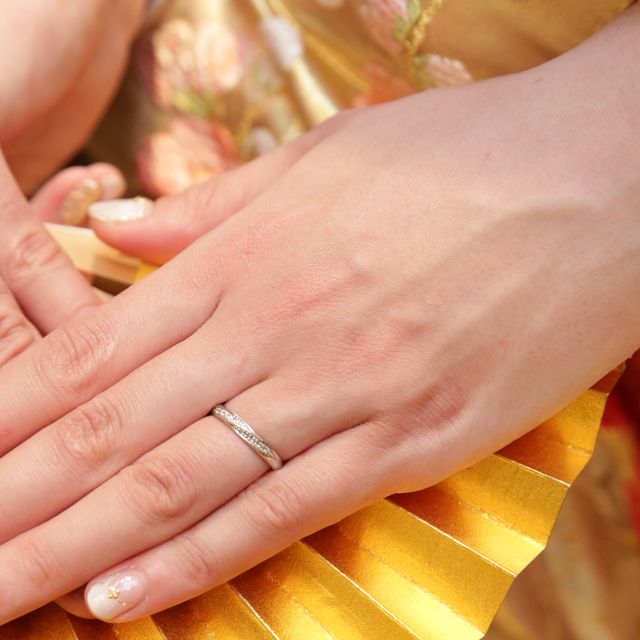 【ギンザタナカブライダル(GINZA TANAKA BRIDAL)の口コミ】 婚約指輪を比較的リーズナブルな価格のものにしたため、結婚指輪には予算…