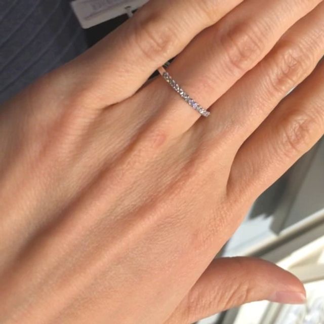 【アイプリモ(I-PRIMO)の口コミ】 あらかじめハーフエタニティリングにしようと決めており、リングの形やダ…