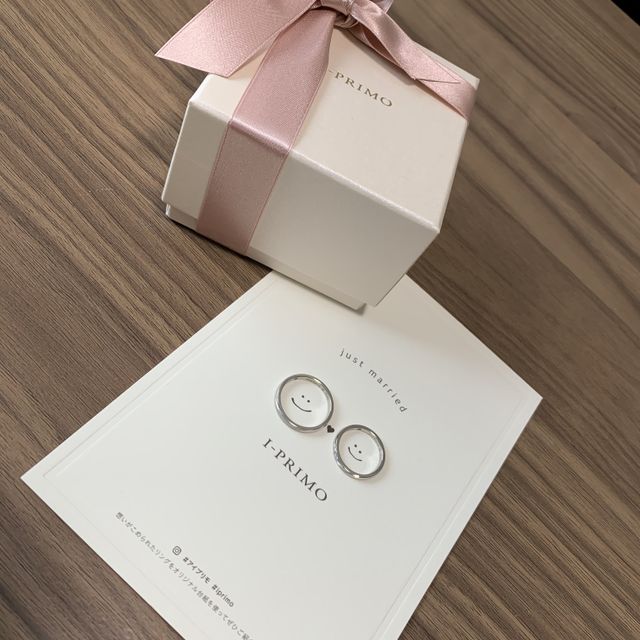 【アイプリモ(I-PRIMO)の口コミ】 とてもつけ心地が良かったです。
また指が小さめだったので、太めの指輪で…