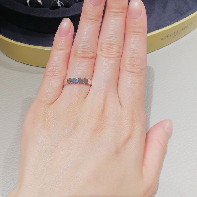 【ショーメ(CHAUMET)の口コミ】 他のブランドで見た事のないかわいいデザイン！トルサードを試着しにいき…