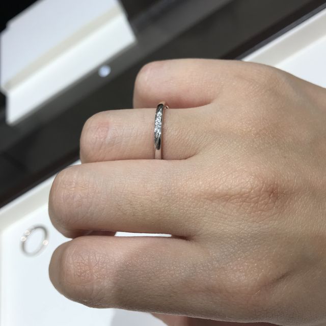 【N.Y.NIWAKA(ニューヨークニワカ)の口コミ】 2色（木目のようなデザイン）の指輪が、niwakaさんの代表的な指輪と思いま…