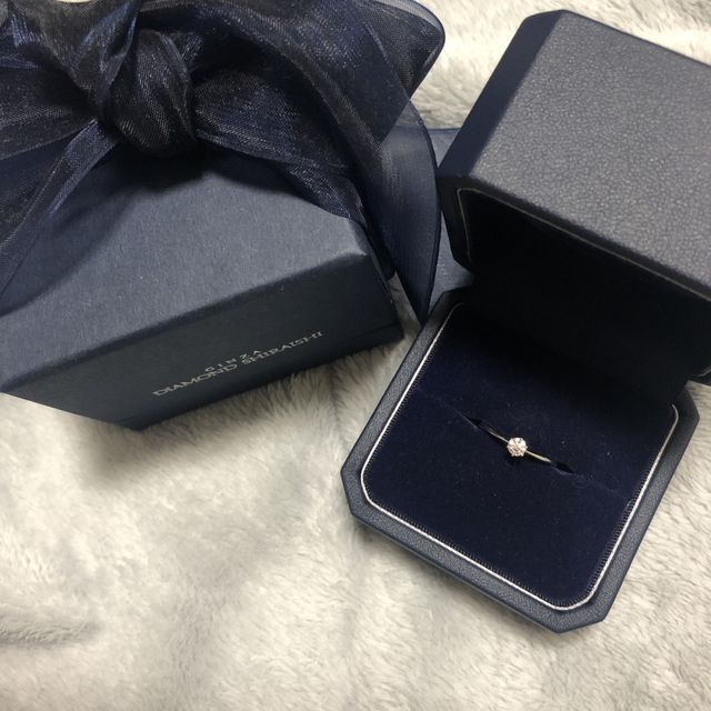 【銀座ダイヤモンドシライシの口コミ】 結婚指輪と重ね付け出来るものを、と考え探しました。いざ、実際に試着し…