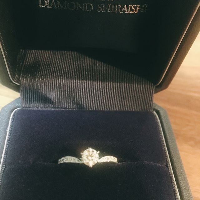 【銀座ダイヤモンドシライシの口コミ】 見るだけのつもりで私は今見たのですが、彼がこれが似合う！と買うことに…