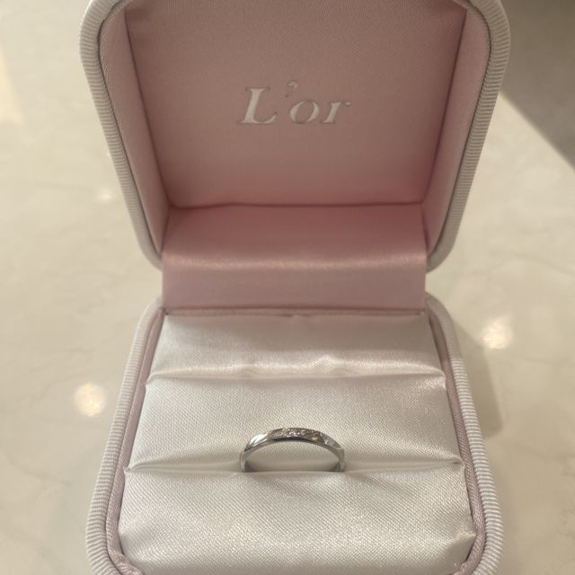 【L'or(ロル)の口コミ】 他の指輪と比較した時に指輪の色が綺麗だったのが購入の決め手になりまし…