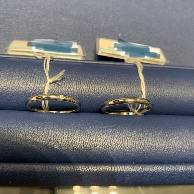 【銀座ダイヤモンドシライシの口コミ】 シンプルなデザインに惹かれました。
素材もプラチナ純度が高い素材になっ…