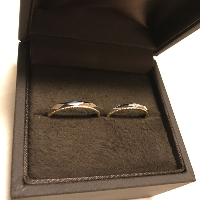 【CHER LUV(シェールラブ)の口コミ】 指輪のデザインが可愛いかったからです。ネットで調べてたときに写真で、…