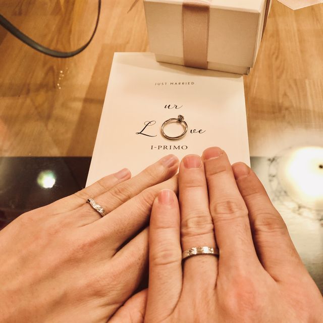 【アイプリモ(I-PRIMO)の口コミ】 シンプルだけど、ありふれたものではない自分たちらしい指輪を探していた…
