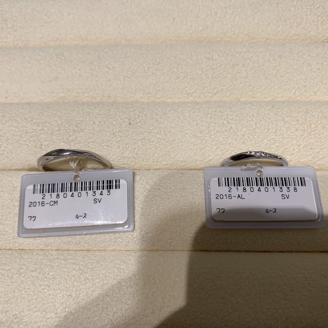 【TRECENTI(トレセンテ)の口コミ】 2人とも手が小さく細めだったため、指輪は主張しすぎない細めのものにしま…