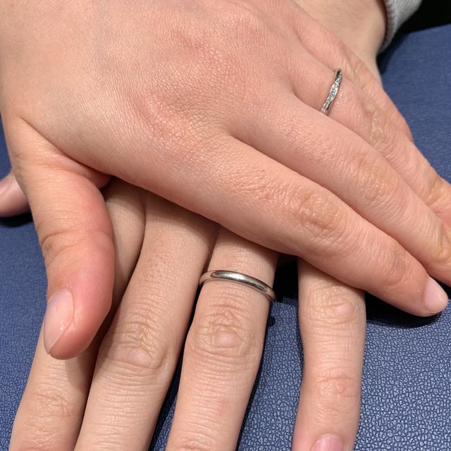 【銀座ダイヤモンドシライシの口コミ】 細みに作られており、エッジがあることで、ダイヤモンドの輝きが、とても…