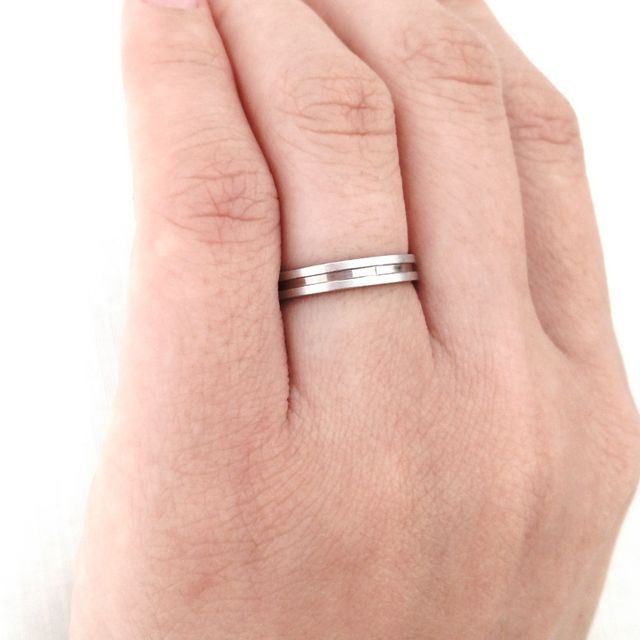 【VERITE(ベリテ)の口コミ】 男性でも女性でもシーンを選ばずに長く着けていられる指輪を探していたの…