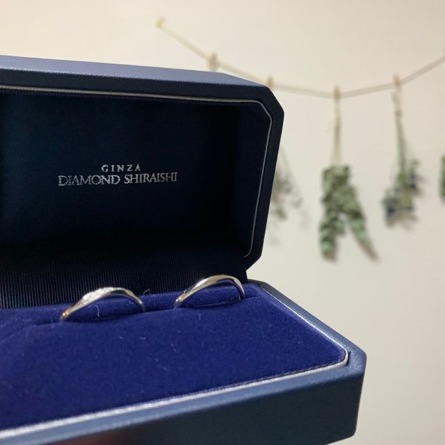 【銀座ダイヤモンドシライシの口コミ】 いろんなお店やホームページを見て回ってしましたが、やはり写真で一目惚…