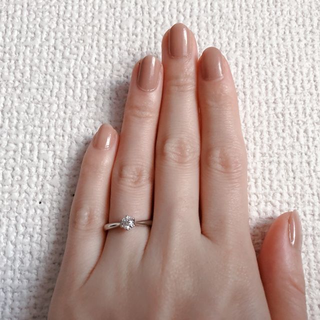 【銀座ダイヤモンドシライシの口コミ】 ダイヤモンドのカットが綺麗だった
好きなデザインだった
予算の範囲内だ…