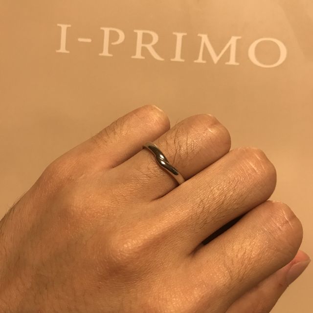 【アイプリモ(I-PRIMO)の口コミ】 シンプルですが、互いが手を取り合い支え合うというコンセプトのこのデザ…