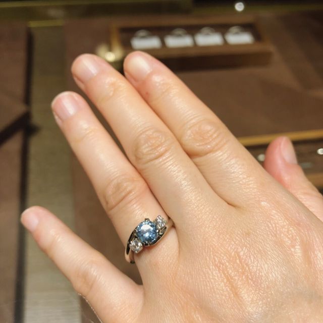 【TANZO.(鍛造指輪)の口コミ】 婚約者がアクアマリンが好きとのことでアクアマリンを用意していただきま…