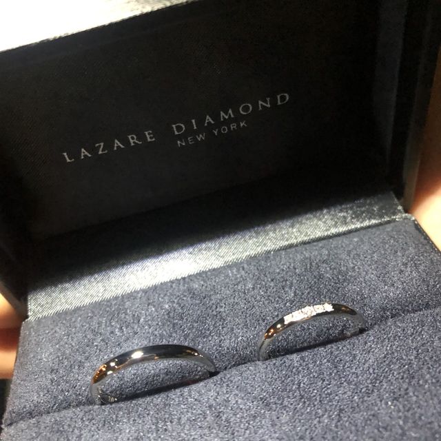 【ラザール ダイヤモンド(LAZARE DIAMOND)の口コミ】 婚約指輪と同じブランドで揃えたかったので、ラザールダイヤモンドに決め…