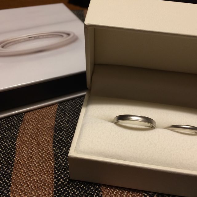 【THREE TREES(スリーツリーズ)の口コミ】 既製品も色々見ながら、手作り指輪も気になっていました。手描きイラスト…