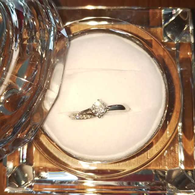 【アイプリモ(I-PRIMO)の口コミ】 インターネットでデザインを見て、彼と私との意見が一致したため店舗で見…