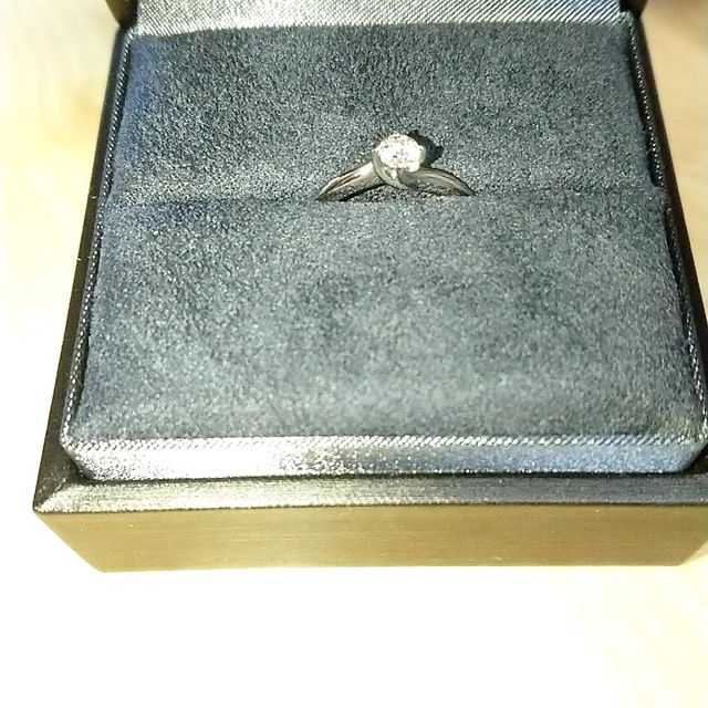 【ラザール ダイヤモンド(LAZARE DIAMOND)の口コミ】 ダイヤモンドにこだわりたくて、ここに決めました。
他のブランドのよりも…