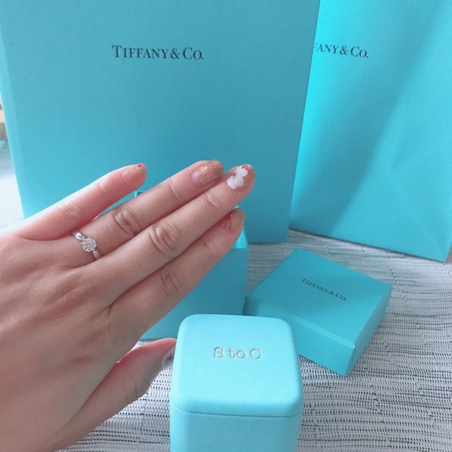 【ティファニー(Tiffany & Co.)の口コミ】 婚約指輪は沢山のブランドさんを観に行きましたが、
最終ティファニー、ハ…