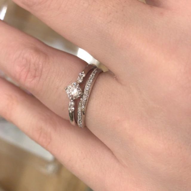 【Mariage ent(マリアージュエント)の口コミ】 結婚指輪、婚約指輪ともに他のブランドではあまり見かけない可愛らしい雰…