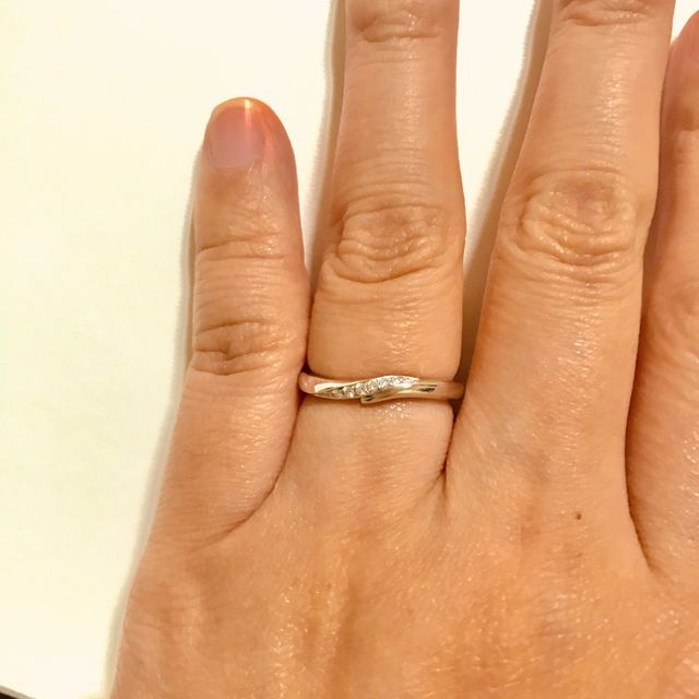 【アイプリモ(I-PRIMO)の口コミ】 最初は控えめで仕事にも響かないようなものを選ぼうも思いましたが、実際…