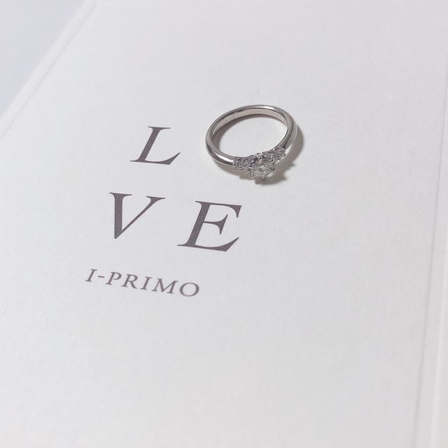 【アイプリモ(I-PRIMO)の口コミ】 彼がプロポーズ用にくれた指輪のデザインの物に似ている物を選びたいと思…