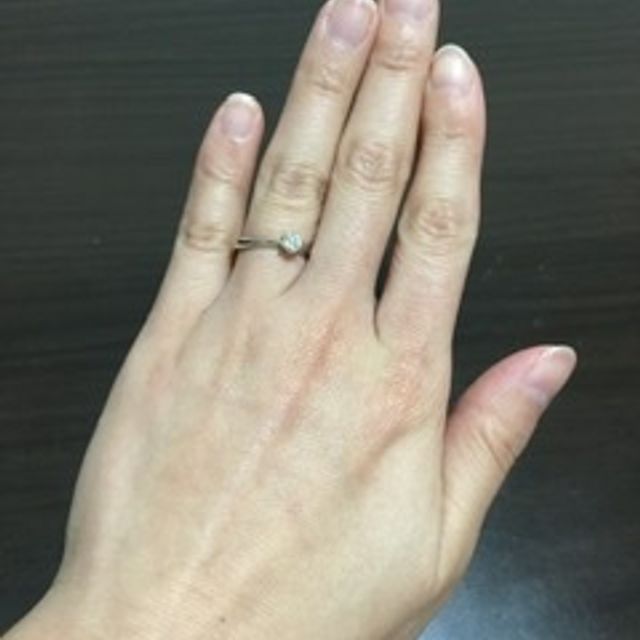 【ラザール ダイヤモンド(LAZARE DIAMOND)の口コミ】 ラザールダイヤモンドさん以外にも4つのブランドに伺い、色々な指輪をみま…