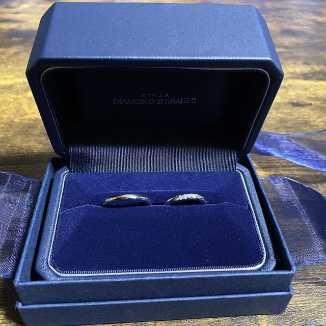 【銀座ダイヤモンドシライシの口コミ】 婚約指輪と重ね付けをして付けたかったのでそれを1番重要しして選びました…