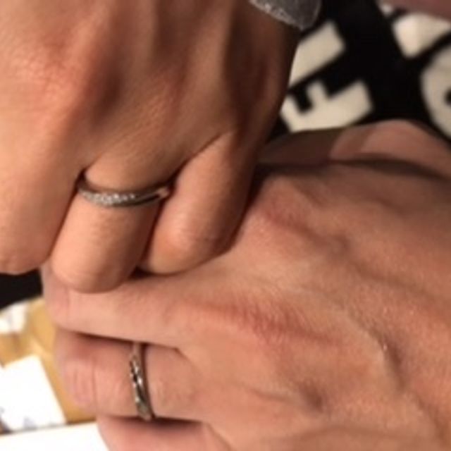 【銀座ダイヤモンドシライシの口コミ】 店頭にて担当スタッフの方から、カタログを元に気になるデザインのものを…