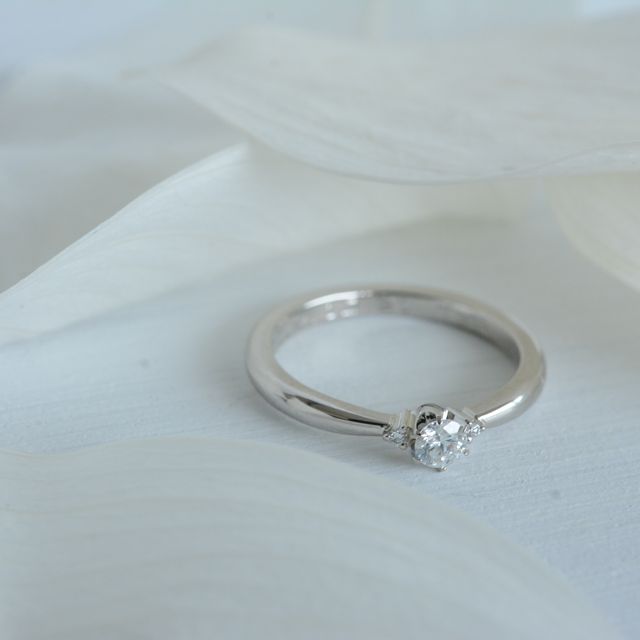 【CRAFY(クラフィ)の口コミ】 彼氏が婚約のために選んでくれました。
オリジナルの型を作って、世界に一…