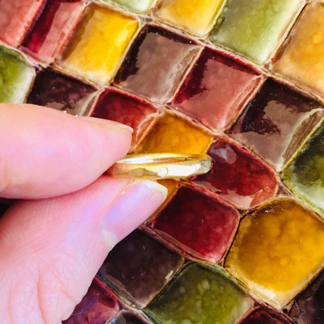 【BRILLIANCE+(ブリリアンスプラス)の口コミ】 彼も私もシルバーよりゴールドのアクセサリーが好きで結婚指輪はゴールド…